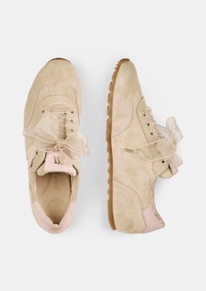 Sneakers thumbnail 2