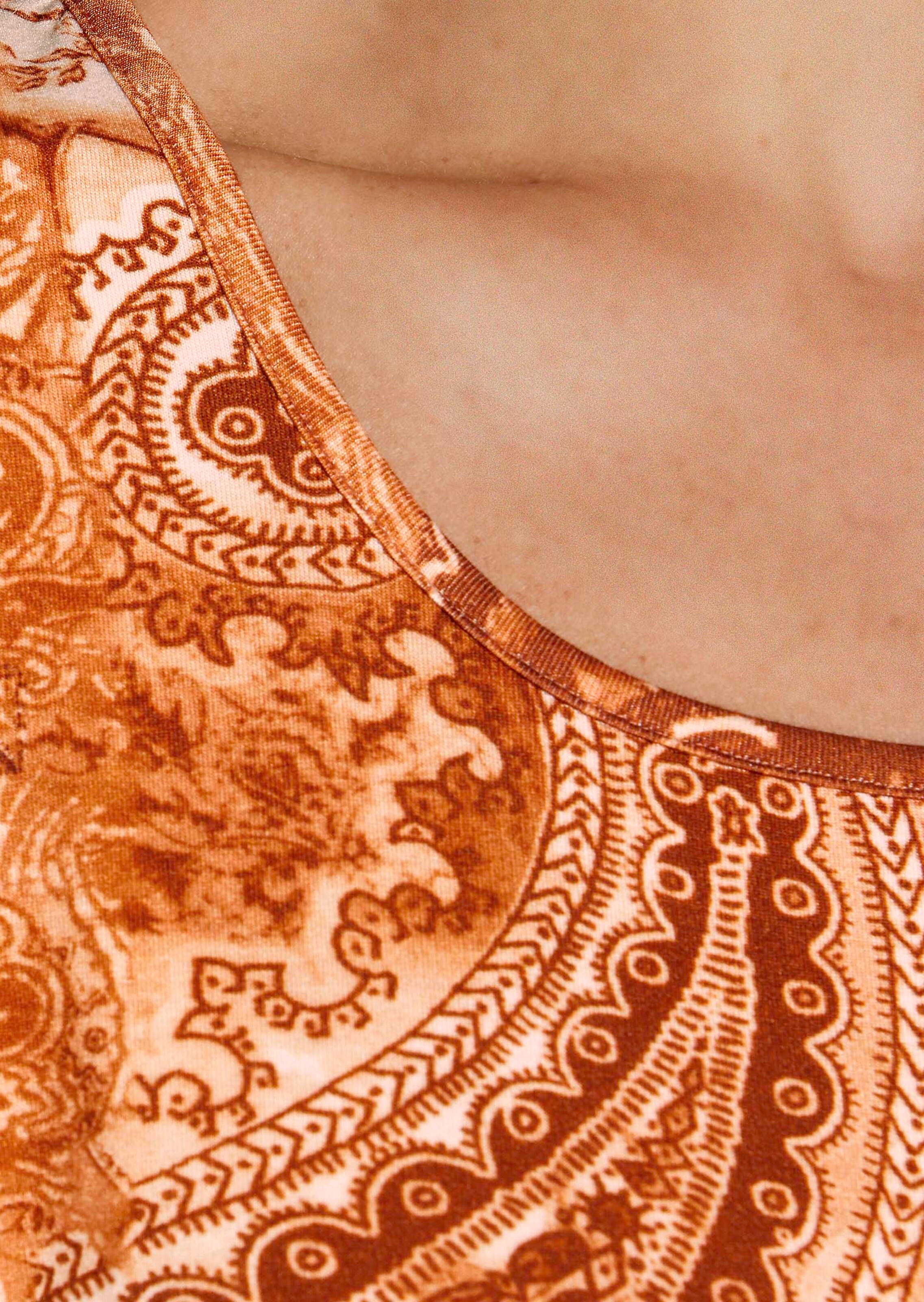 T-shirt thumbnail 5