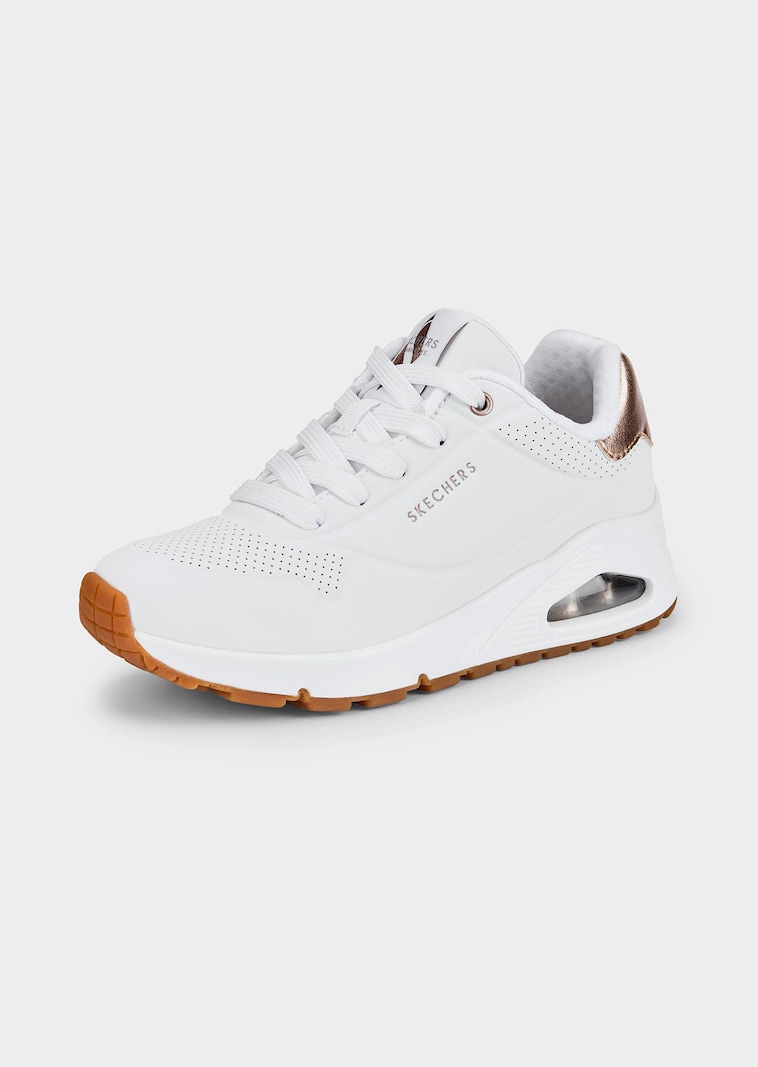 Sneaker mit Bungee Schnürung