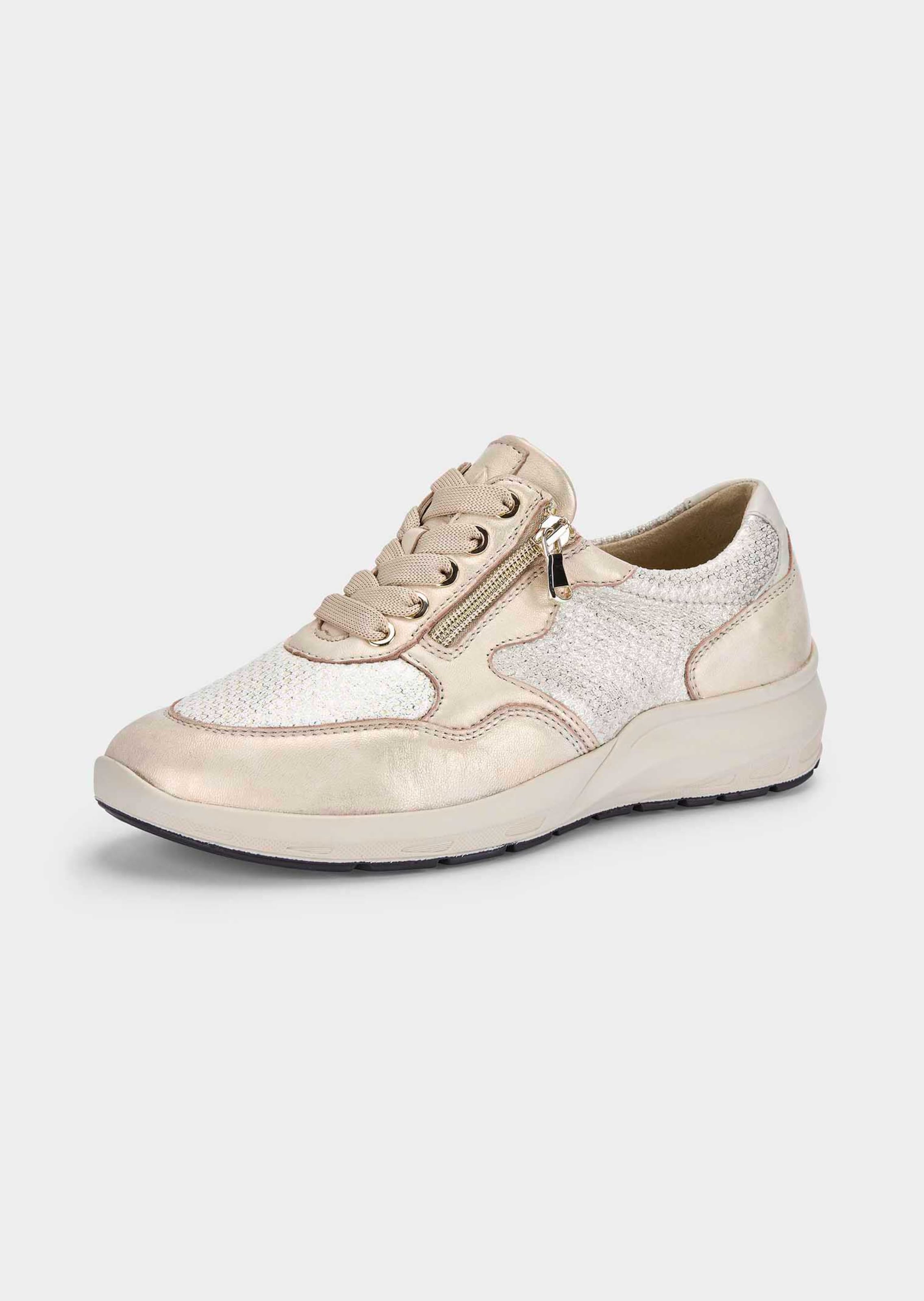 Sneakers adaptés aux pieds sujets à l’hallux valgus, avec semelle extérieure amortissante