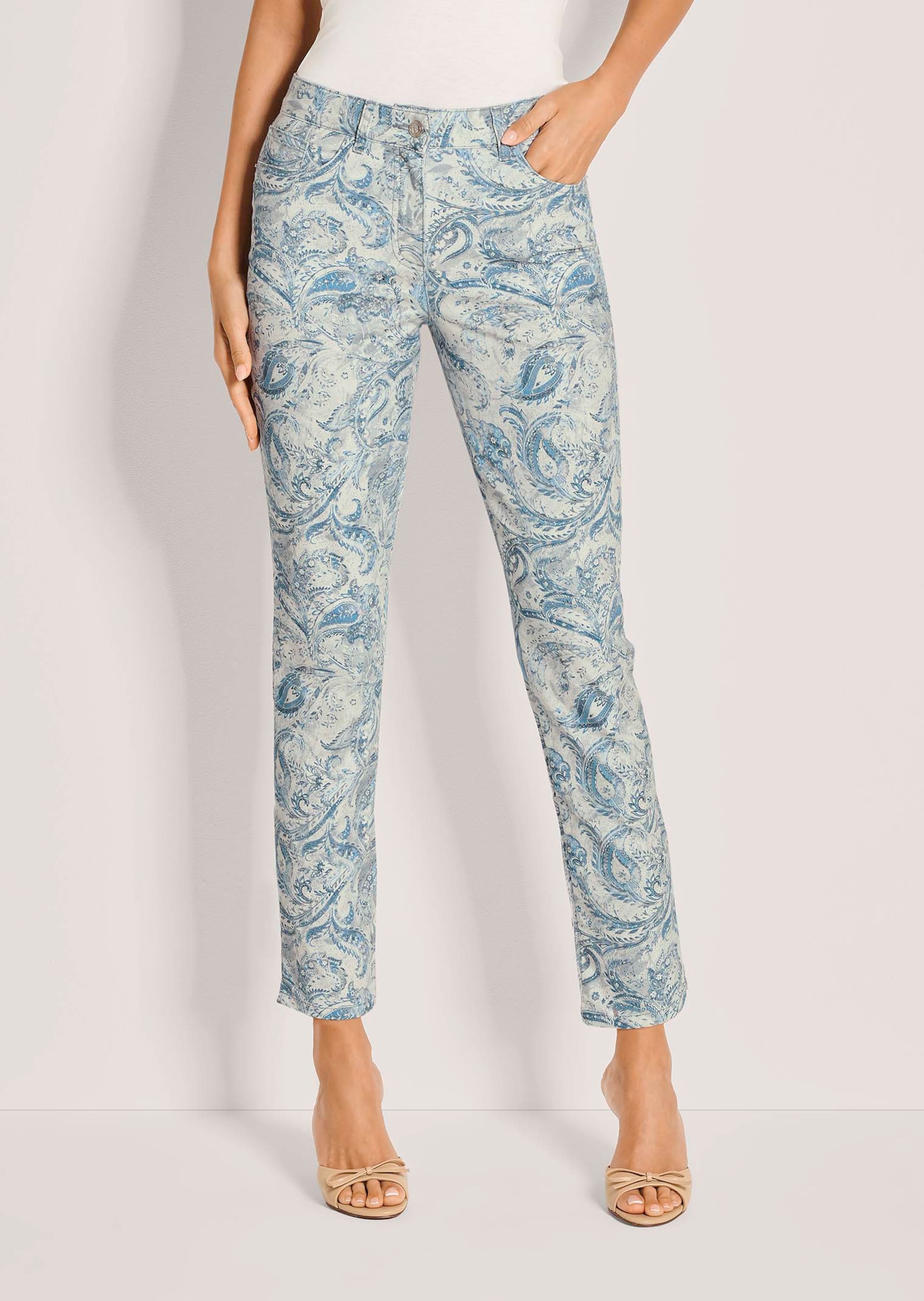 Denimhose mit Paisley-Print