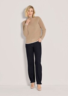 A wool jumper with ribbed trims in a contrasting colour and a textured knit thumbnail 3