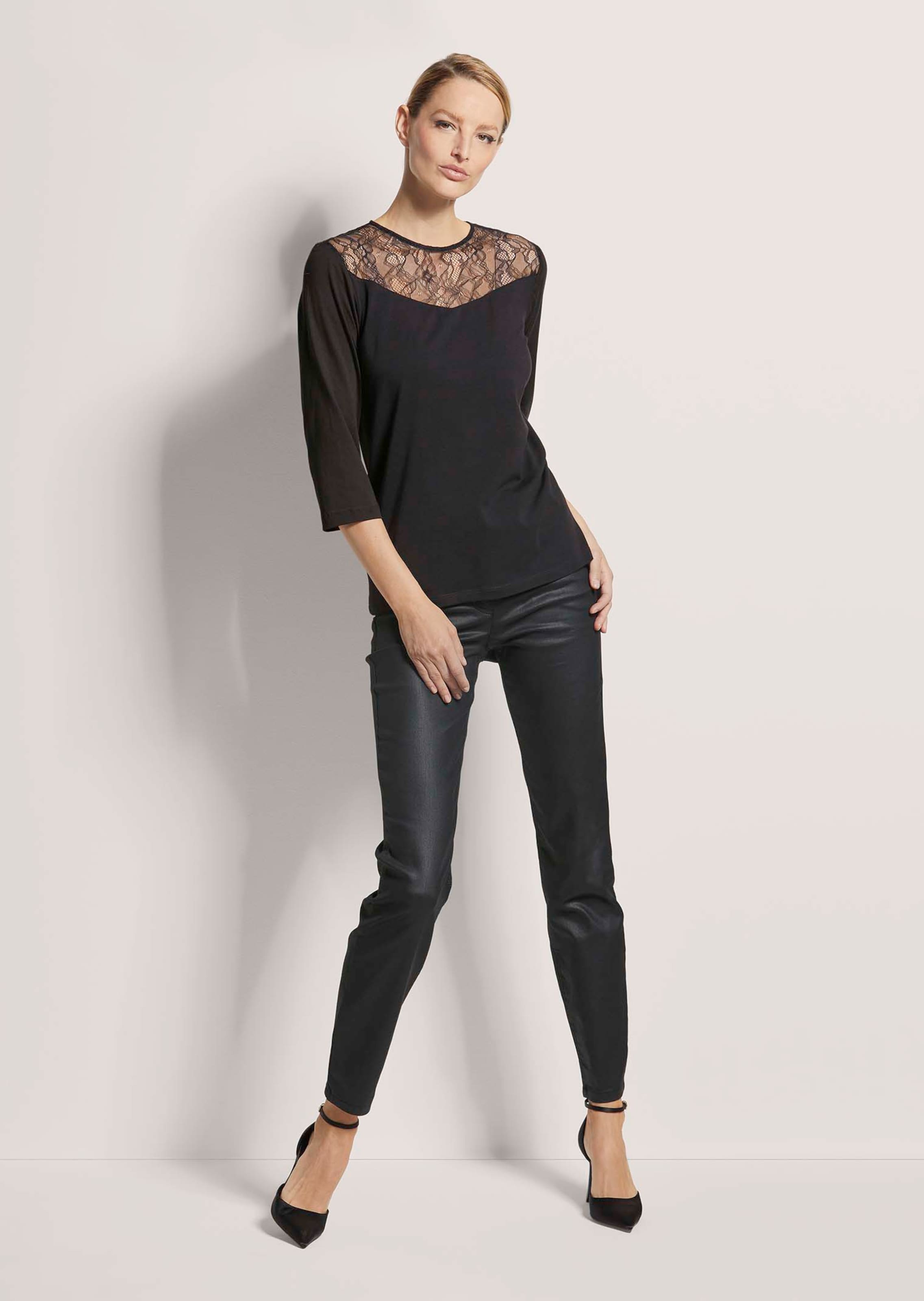 Rundhals-Shirt mit Spitze