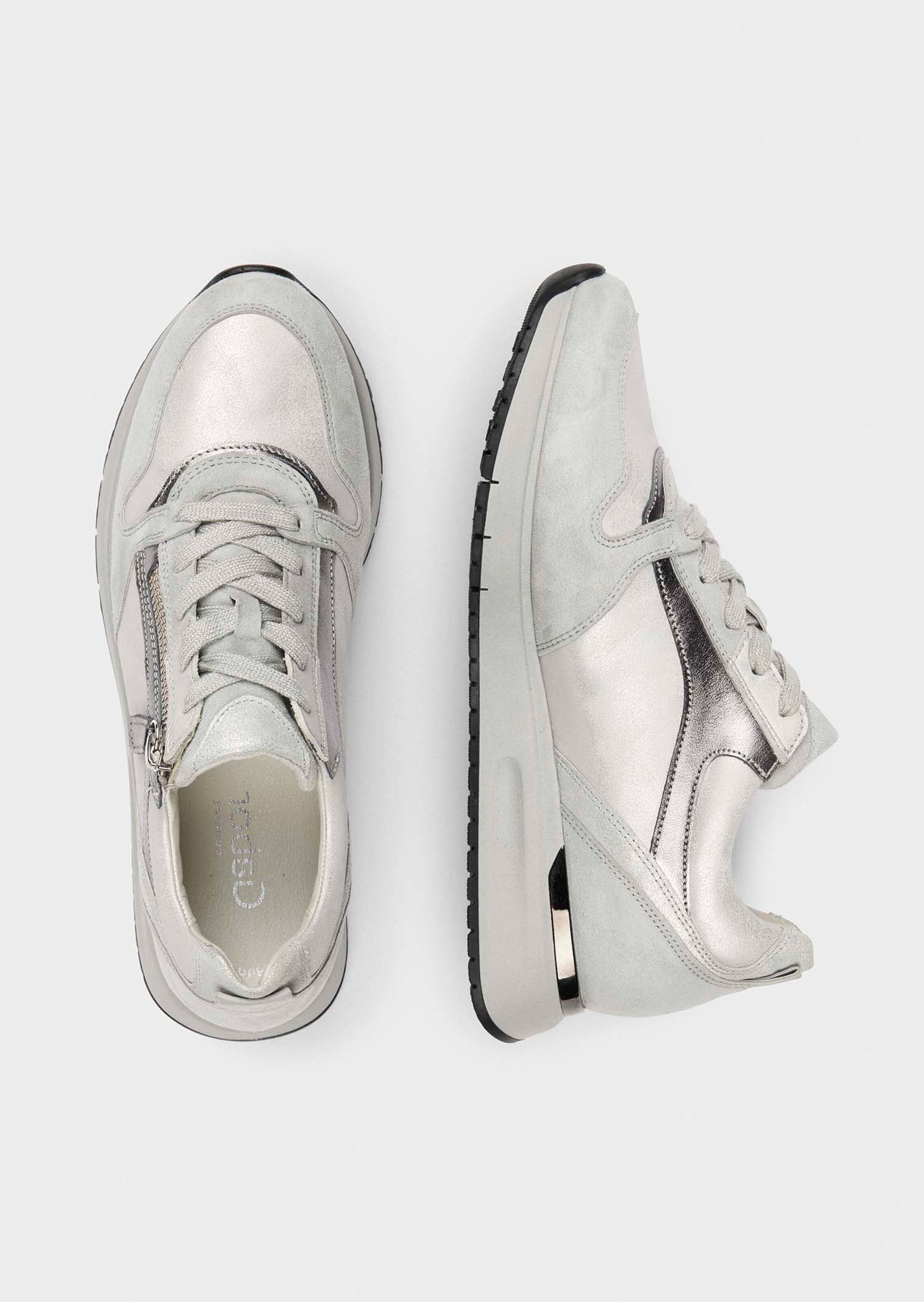 Sneakers thumbnail 3