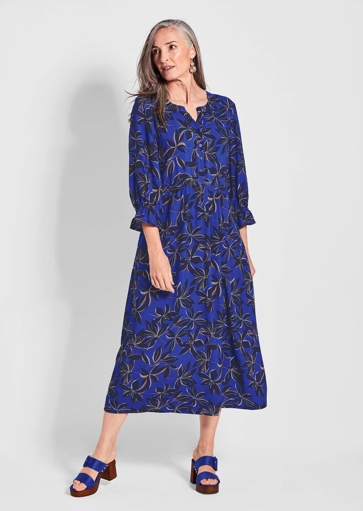 Robes à bretelles avec imprimé floral séduisant