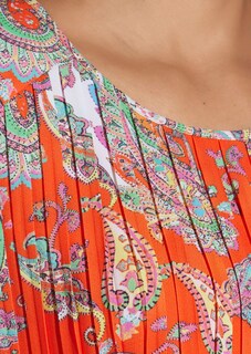 Robe thumbnail 6