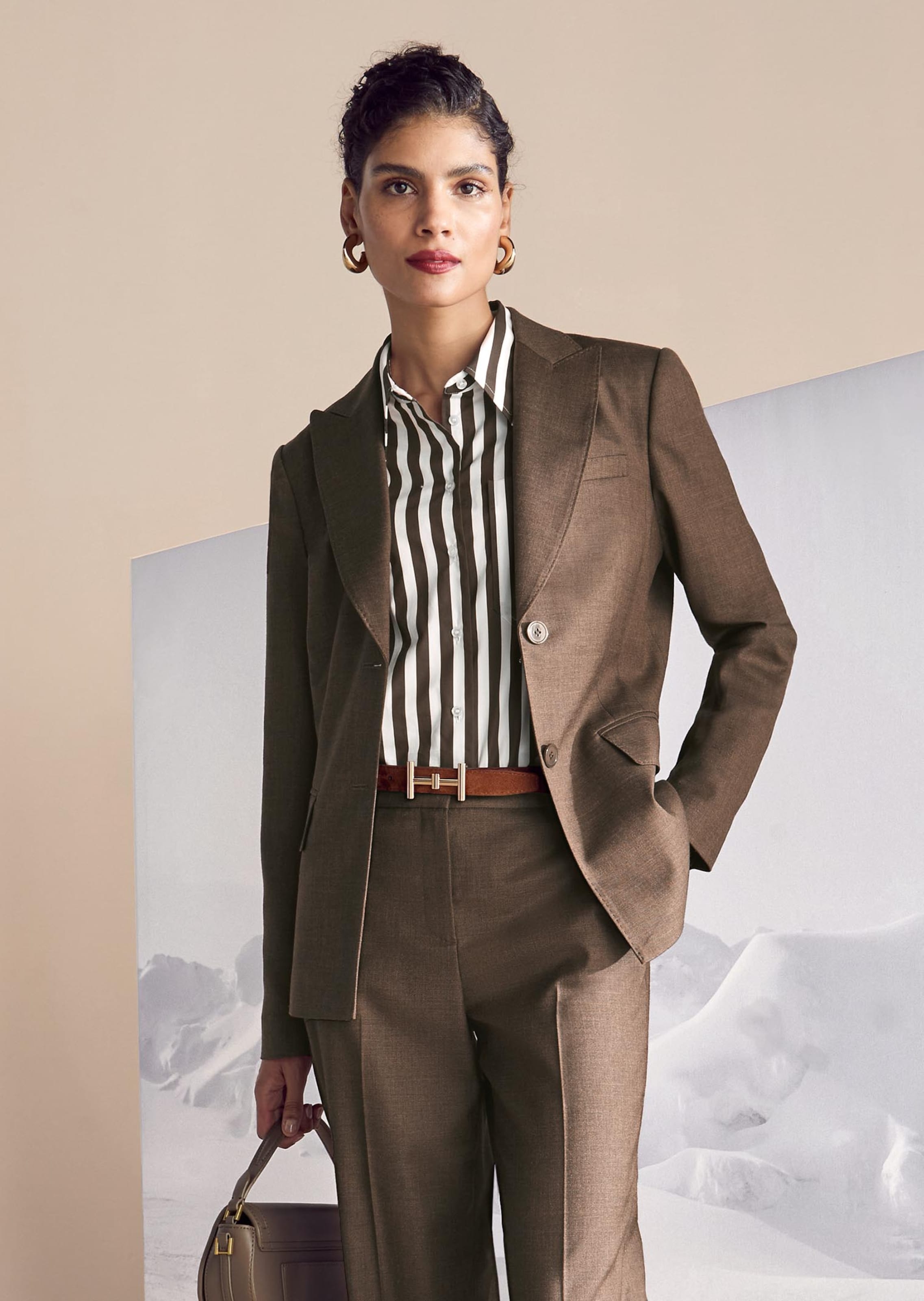 Classic blazer with lapel collar