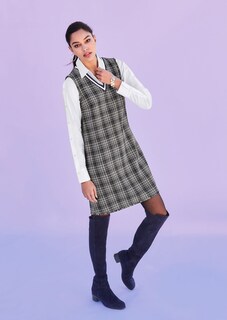 Robe thumbnail 1
