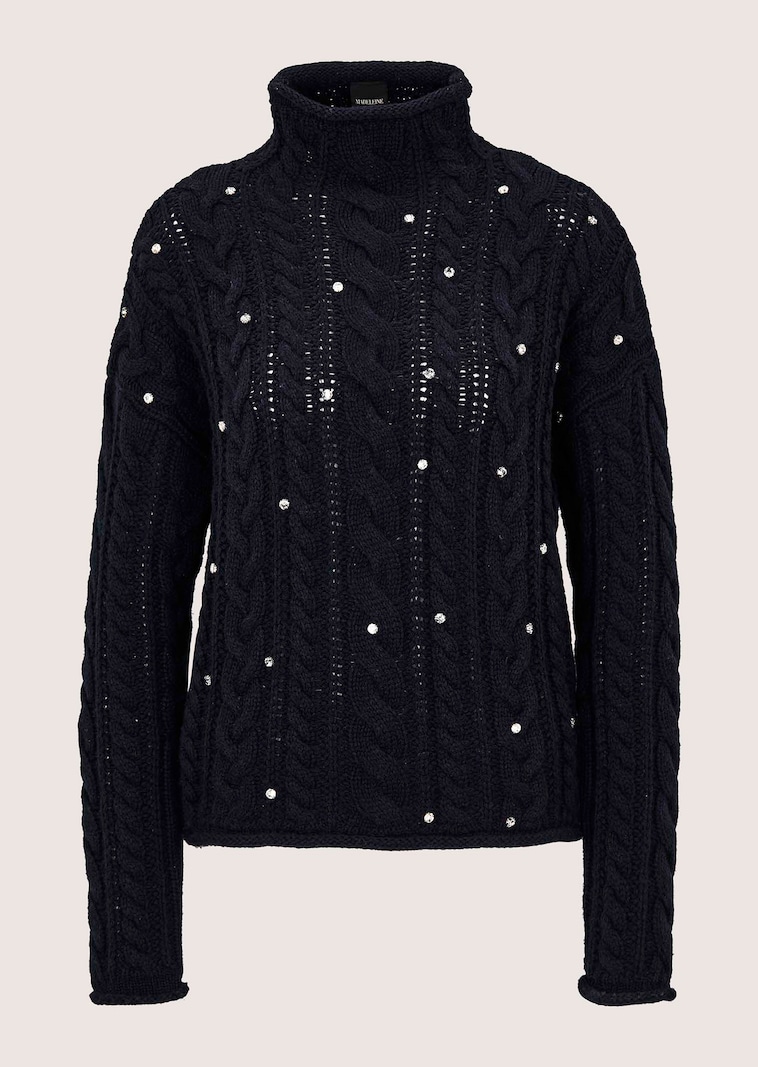 Zopf-Pullover mit Stehkragen und Strassverzierung