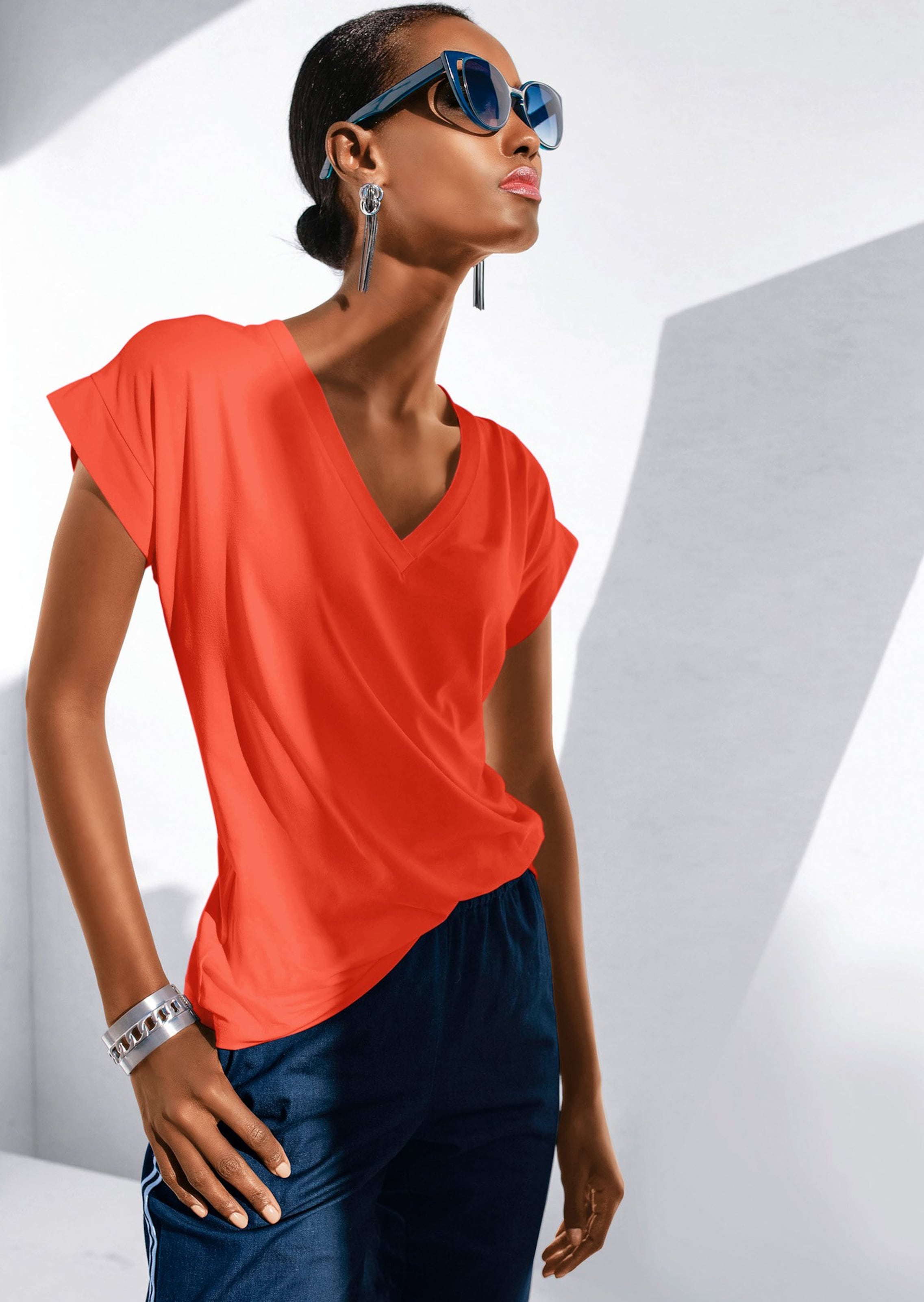 T-shirt décontracté à encolure en V