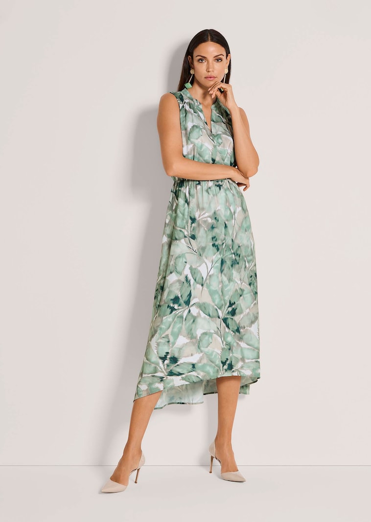 Ärmelloses Sommerkleid mit Blumenmuster