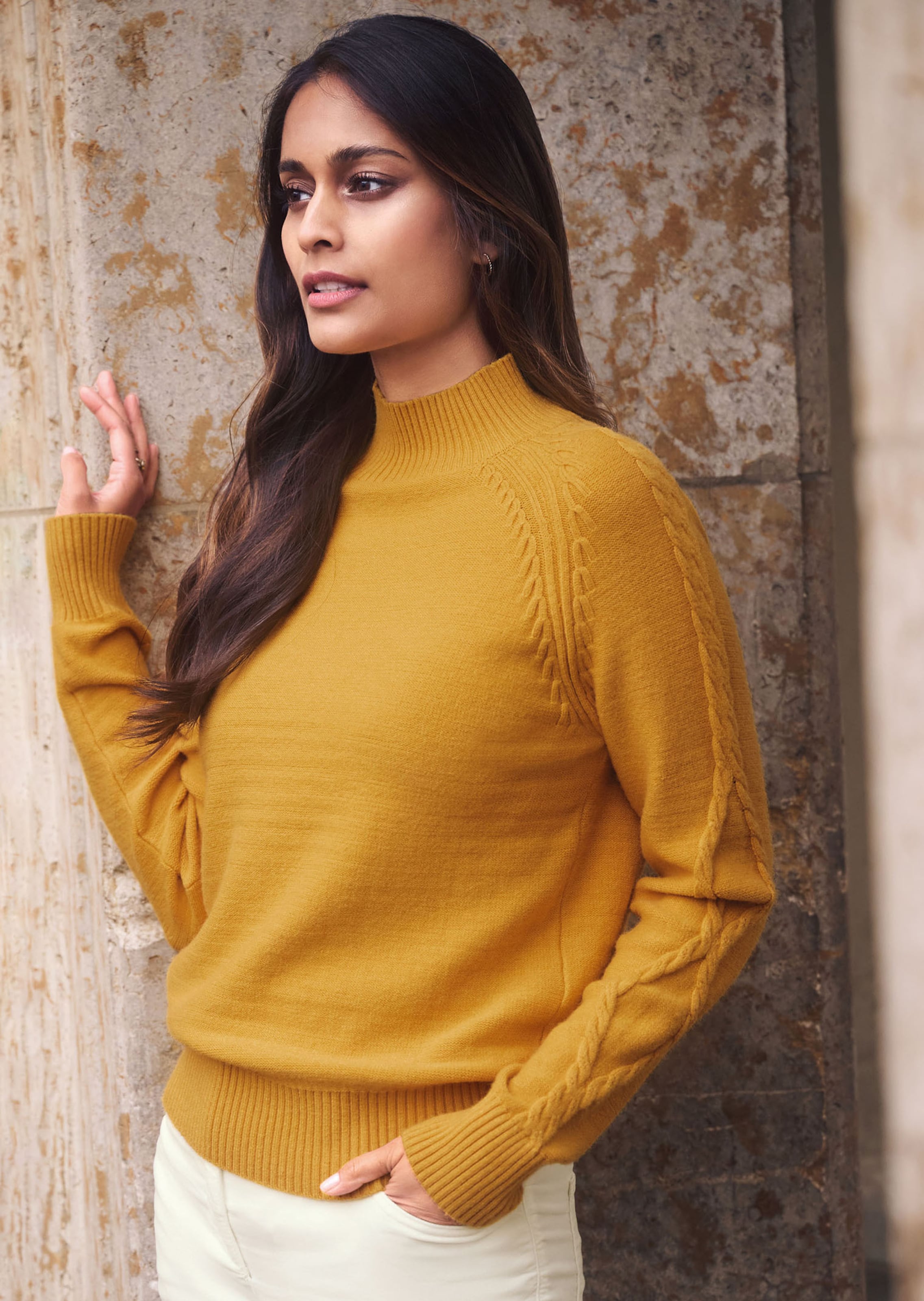 Rib knit jumper with cable details