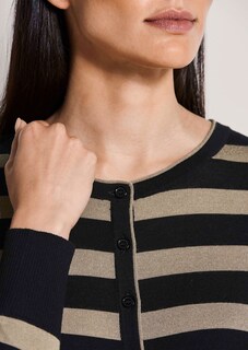 New wool cardigan thumbnail 5