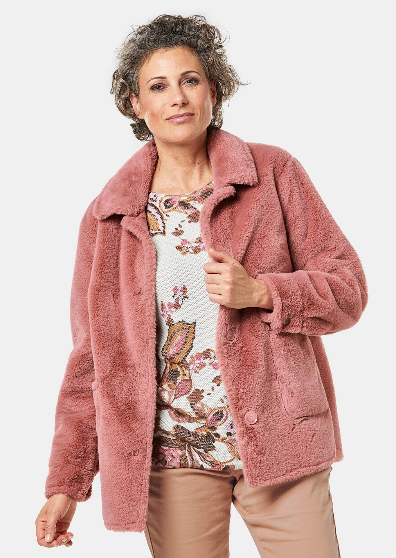 Luxueuze jas van imitatiebont