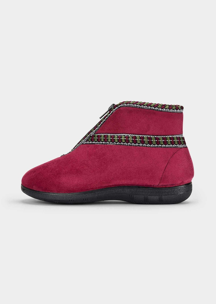 Pantoffels met een hoge schacht