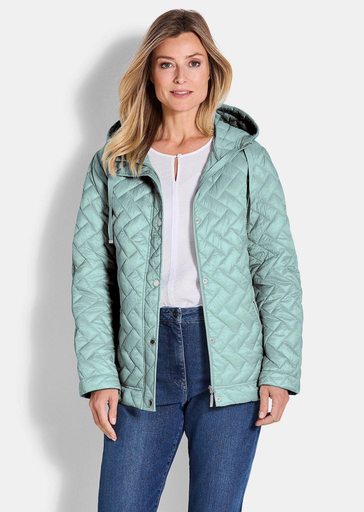 Veste matelassée légère avec capuche