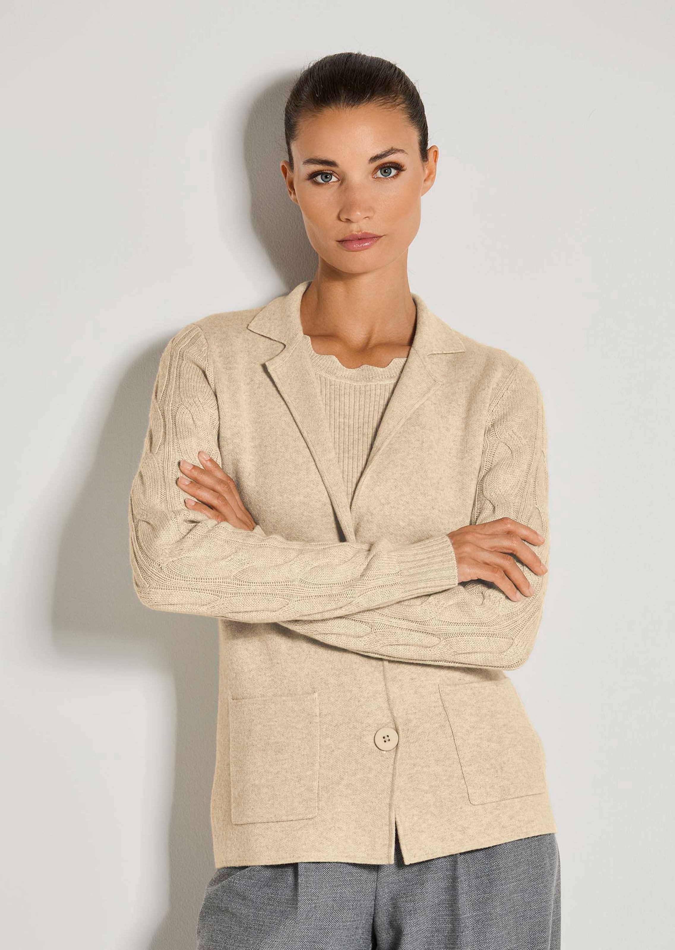 Knitted blazer