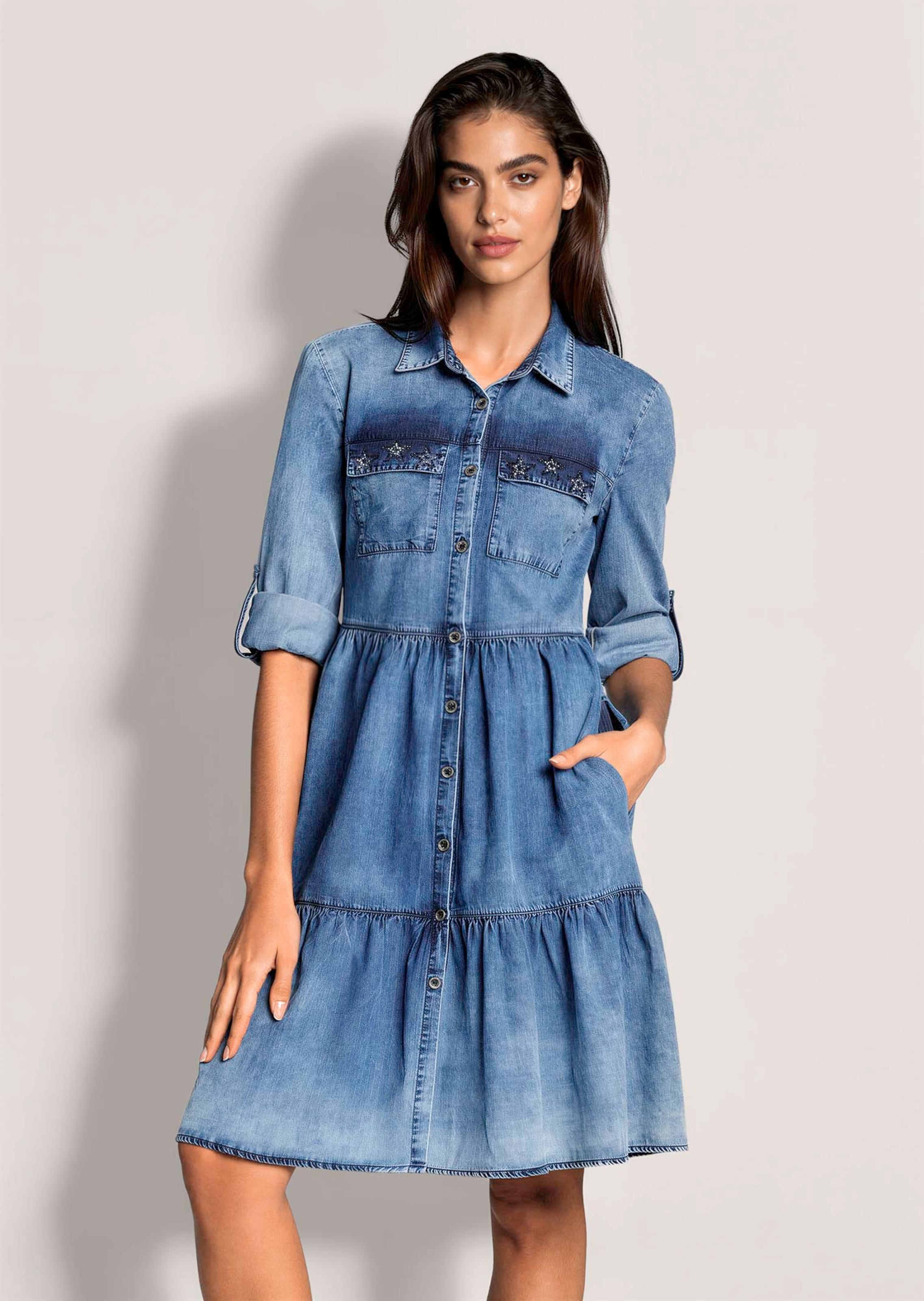 Robe en jean avec jupe dégradée
