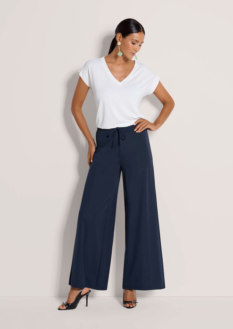 Lässige Jerseyhose mit weitem Bein