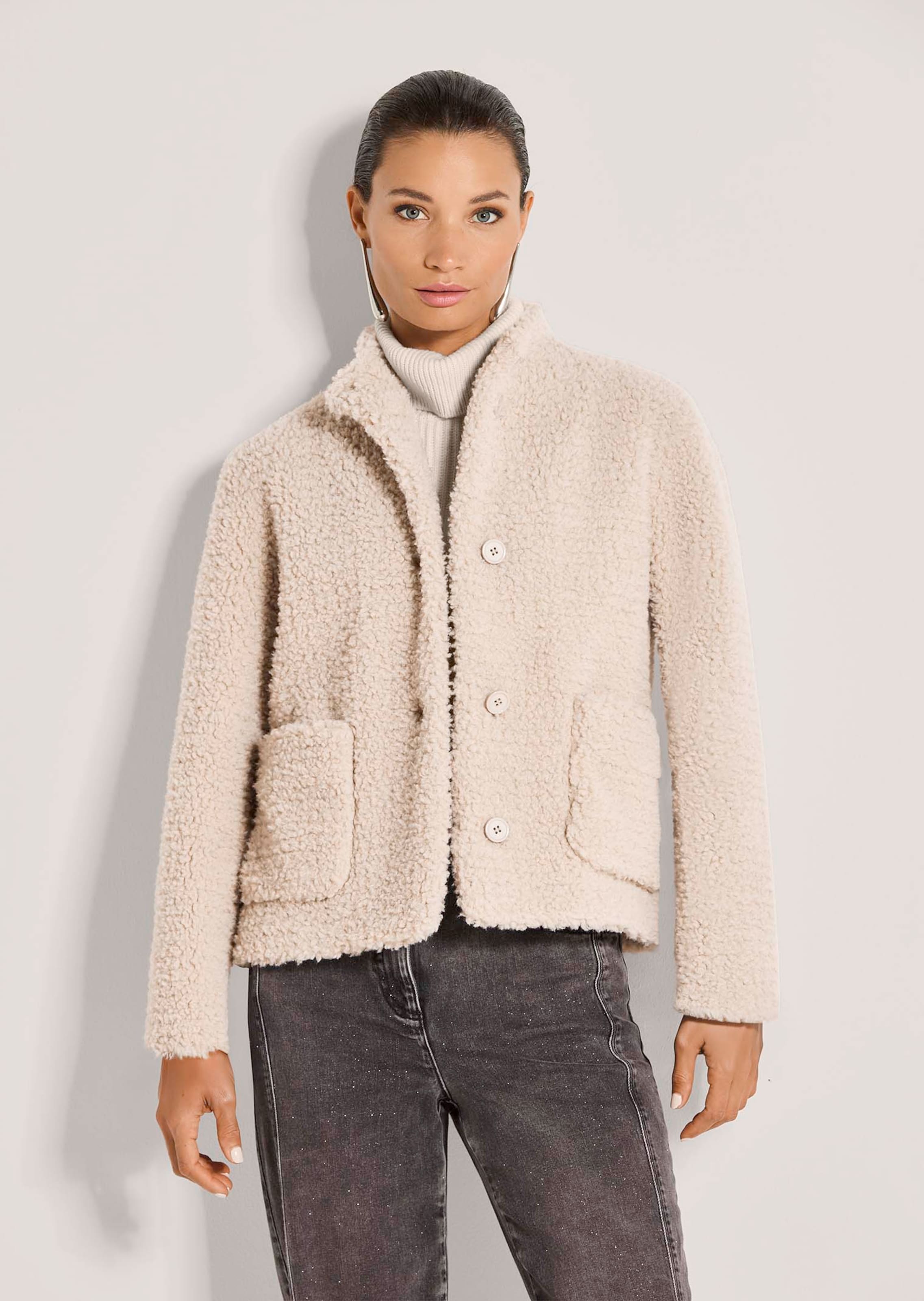 Kurze Teddy-Jacke