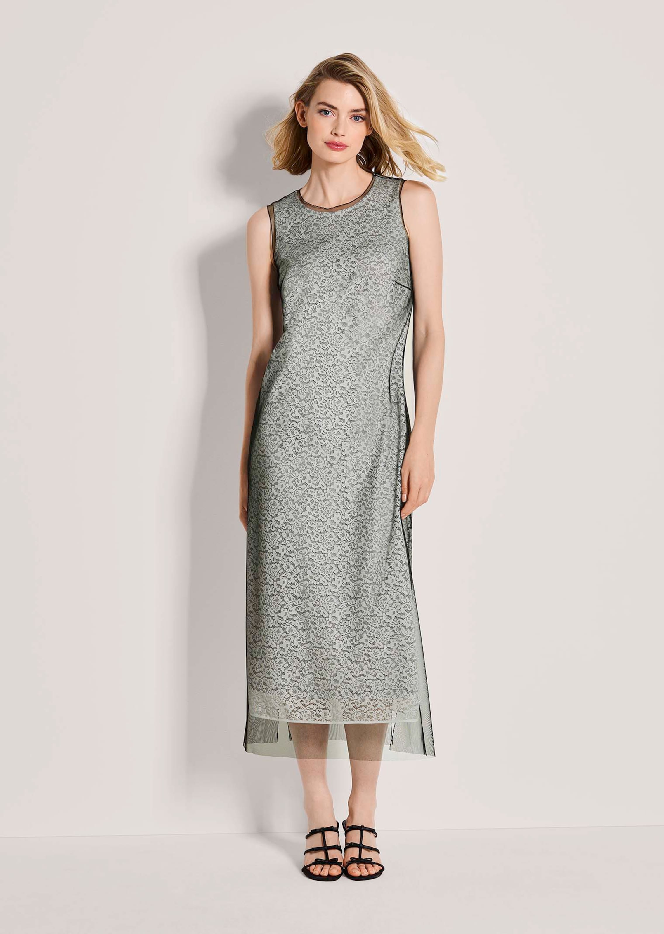 Ärmelloses Kleid im Lagenlook