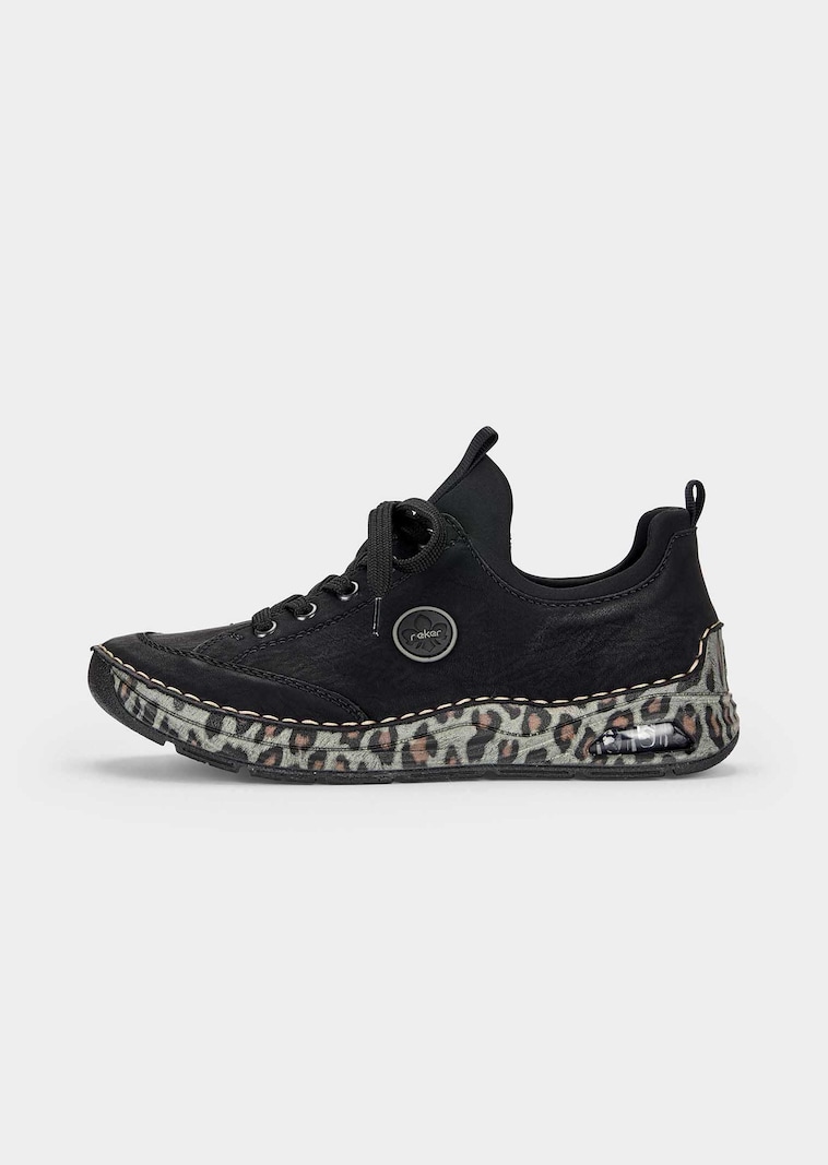 Sneakers avec semelle extérieure en imprimé animalier
