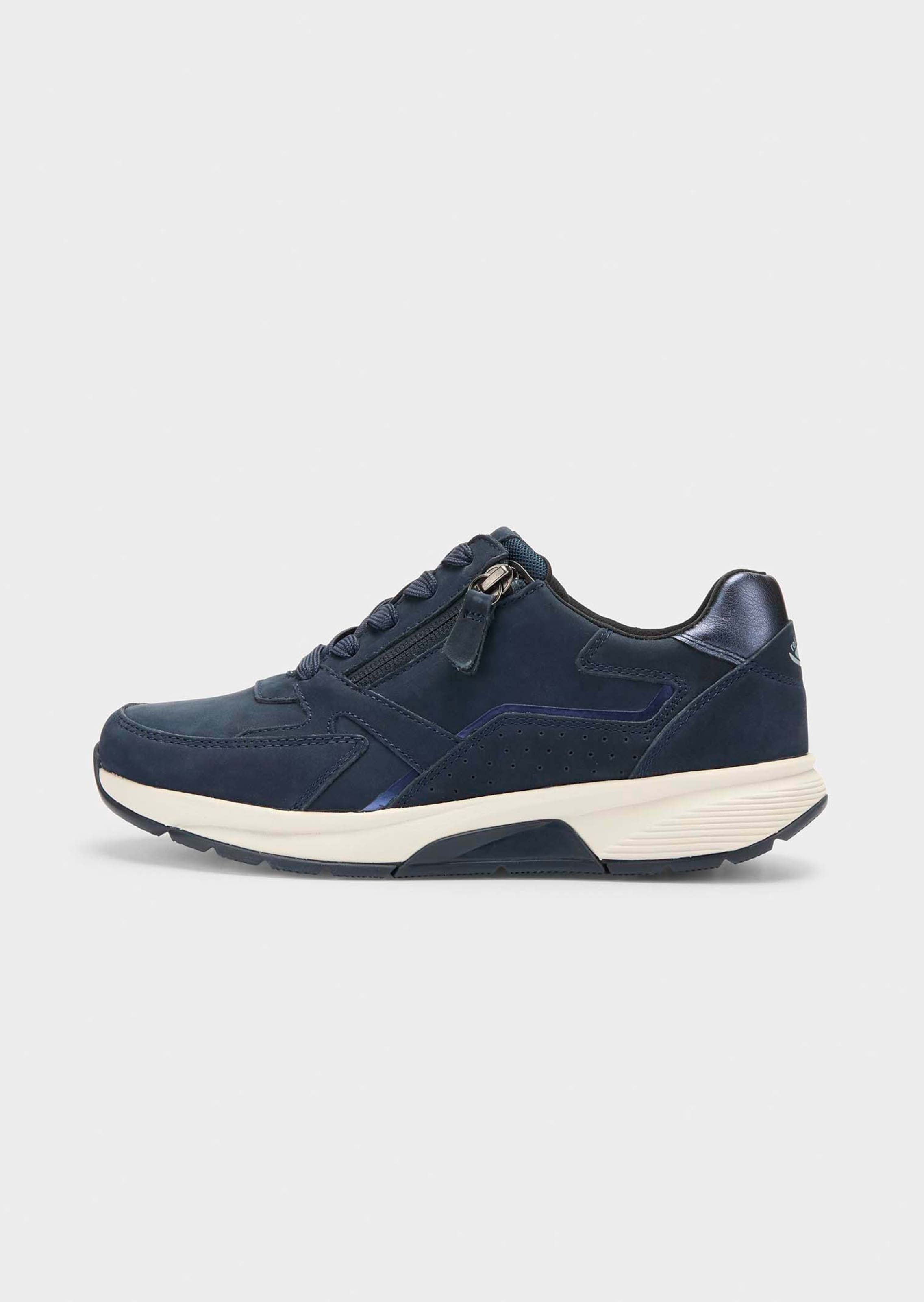 Sneaker mit Mesh-Futter