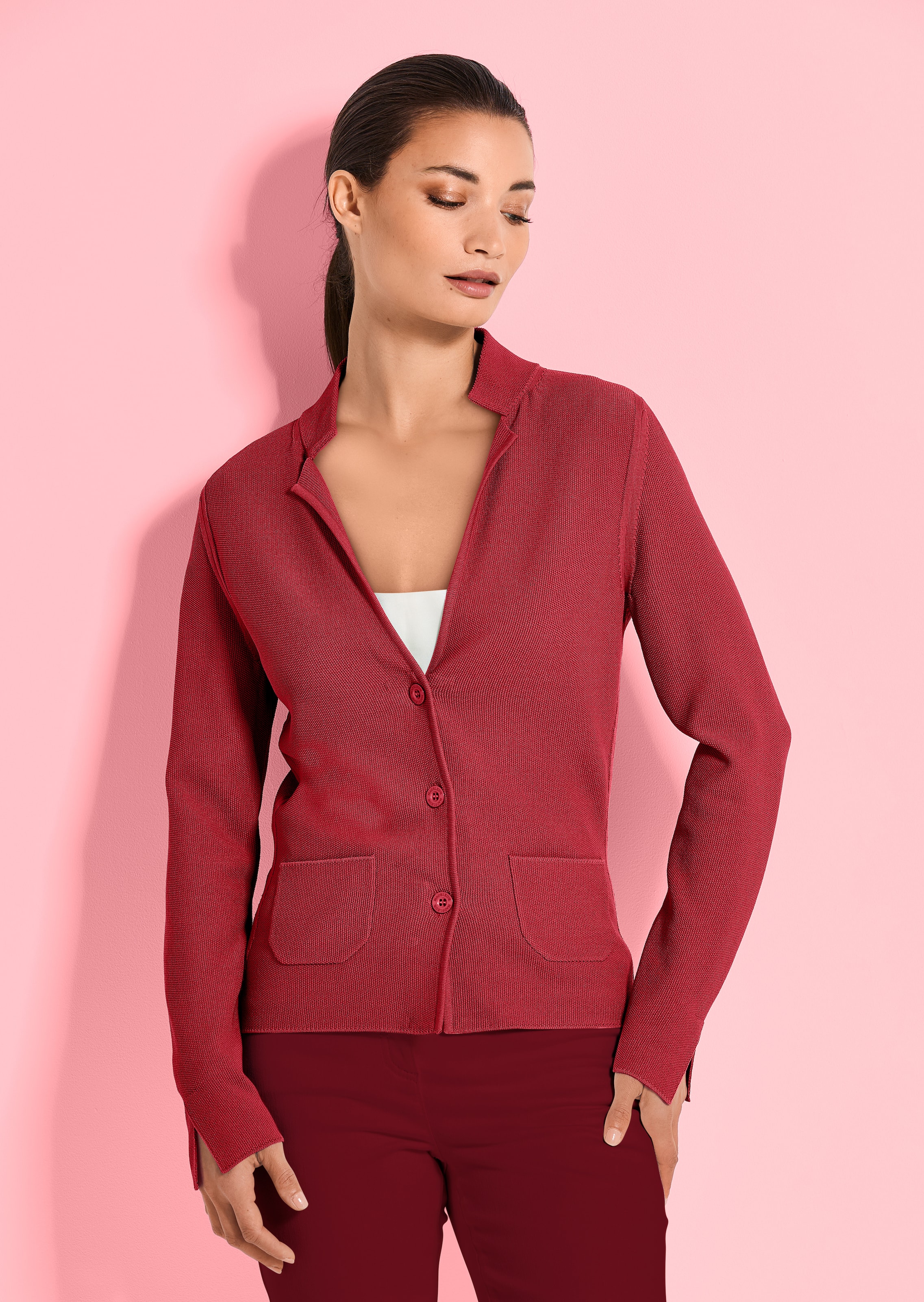 Schlanker Strickblazer mit langen Ärmeln