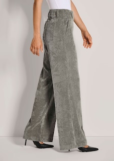 Weite Cordhose mit Bügelfalten thumbnail 5