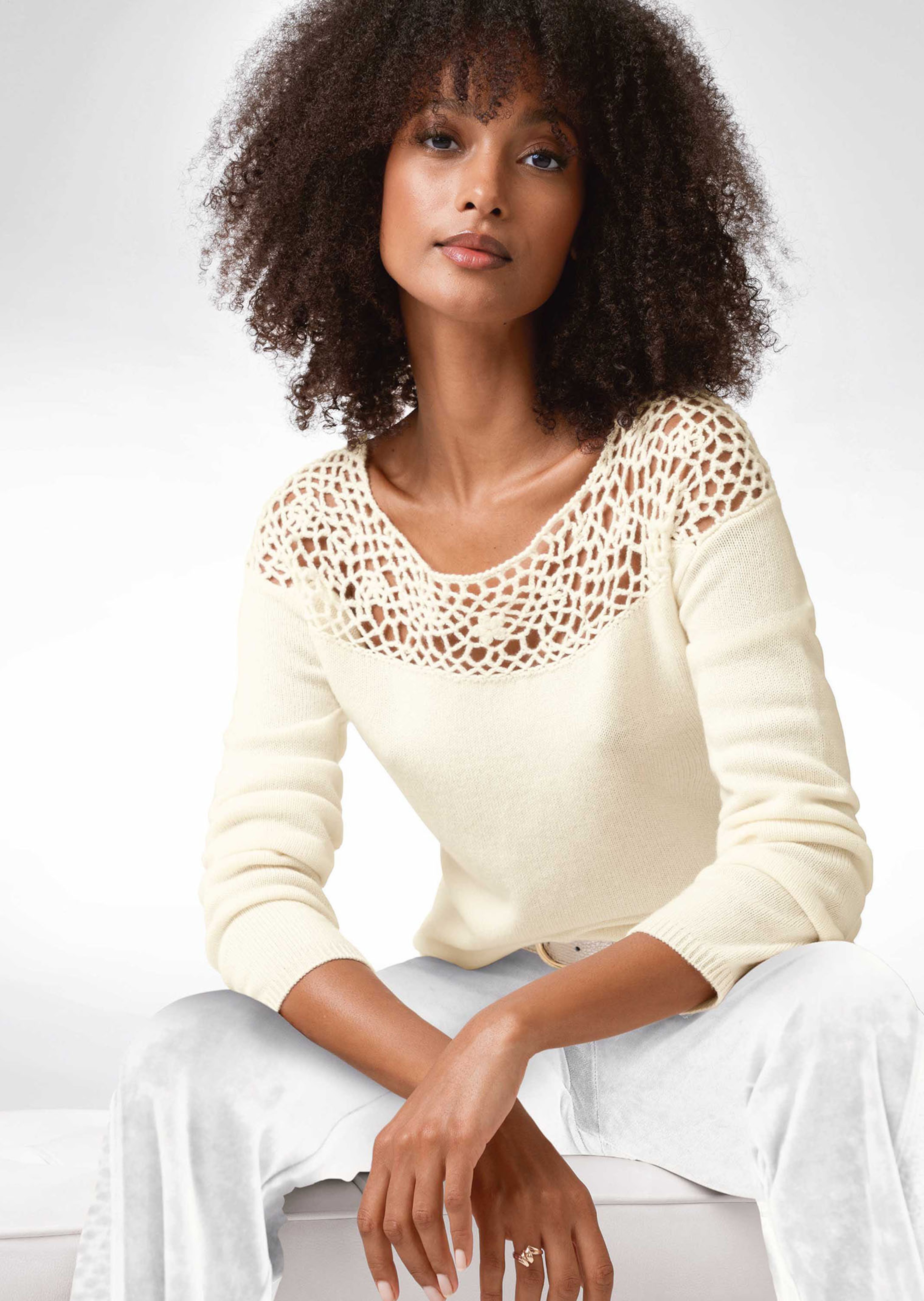 Strickpullover mit Spitze