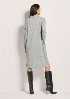 Robe thumbnail 3