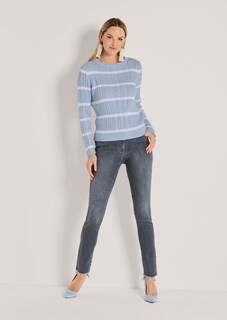 Strickpullover mit Zopfmuster thumbnail 2