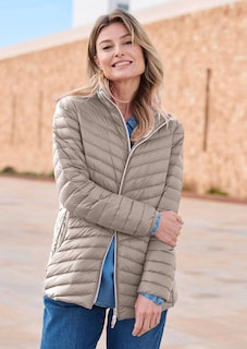Daunenjacke mit femininer Steppung thumbnail 7