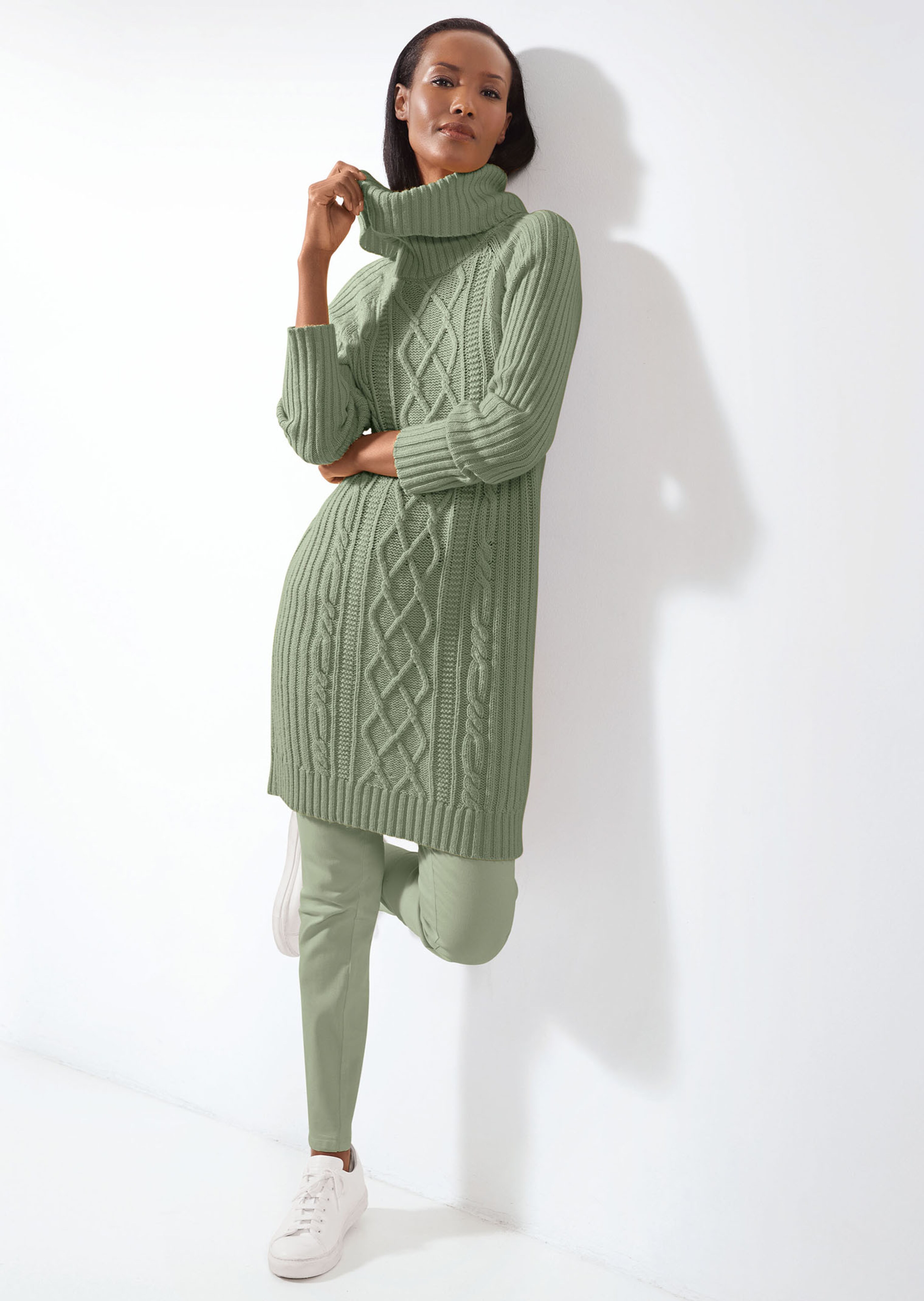 Pull à col roulé avec motif torsadé