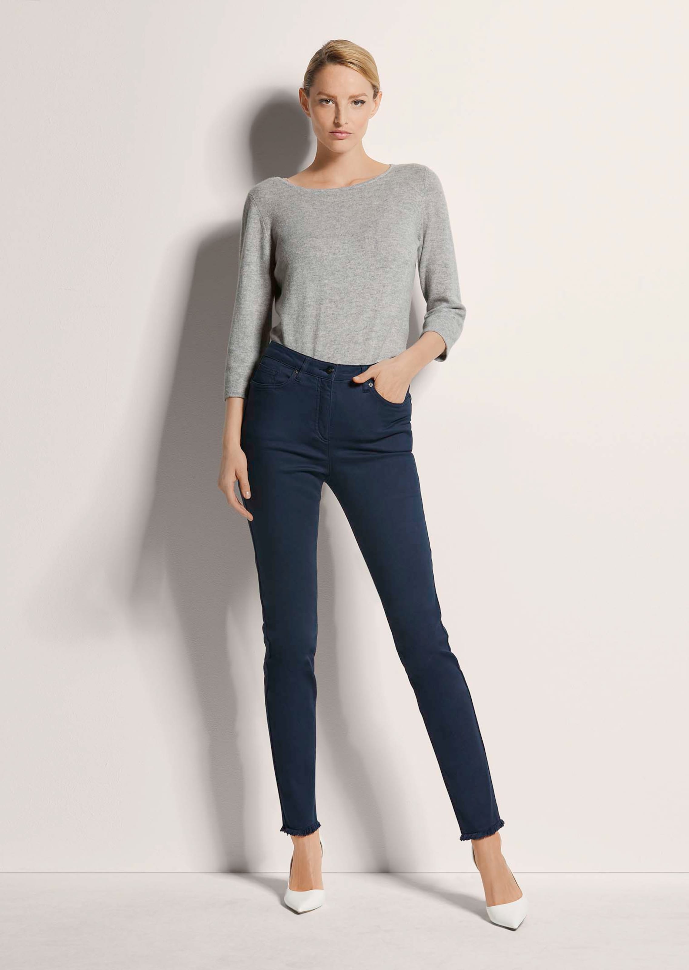 Jeans mit feinem Fransensaum thumbnail 3