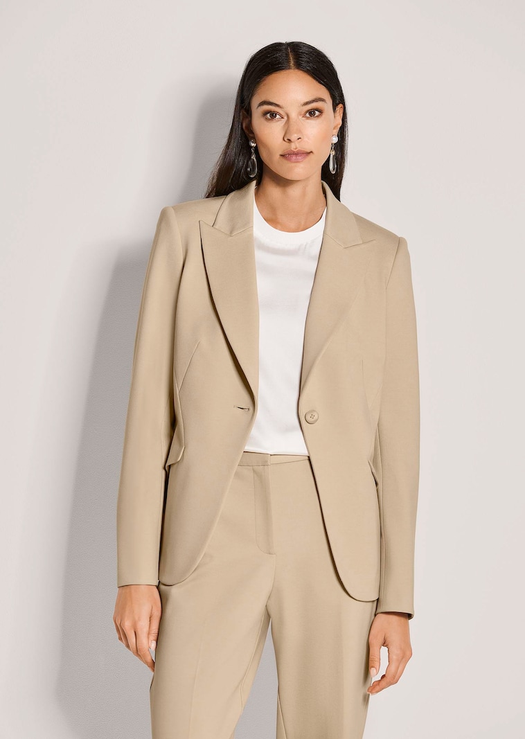 Zeitloser Blazer für viele Anlässe