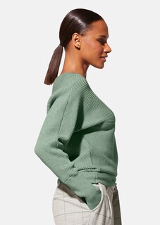 Round neck jumper with batwing sleeves thumbnail 5