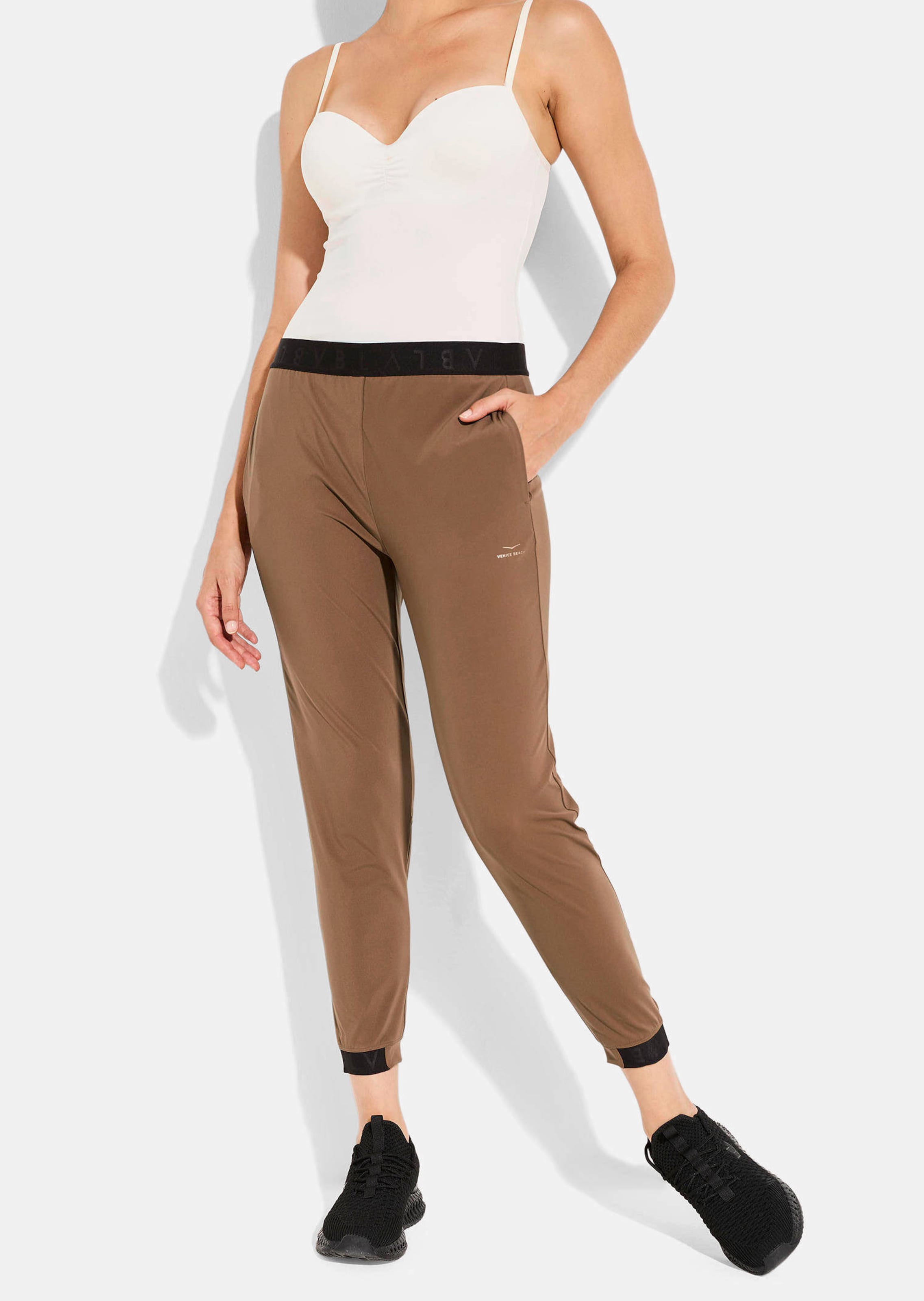 Leichte Freizeithose mit Glanz