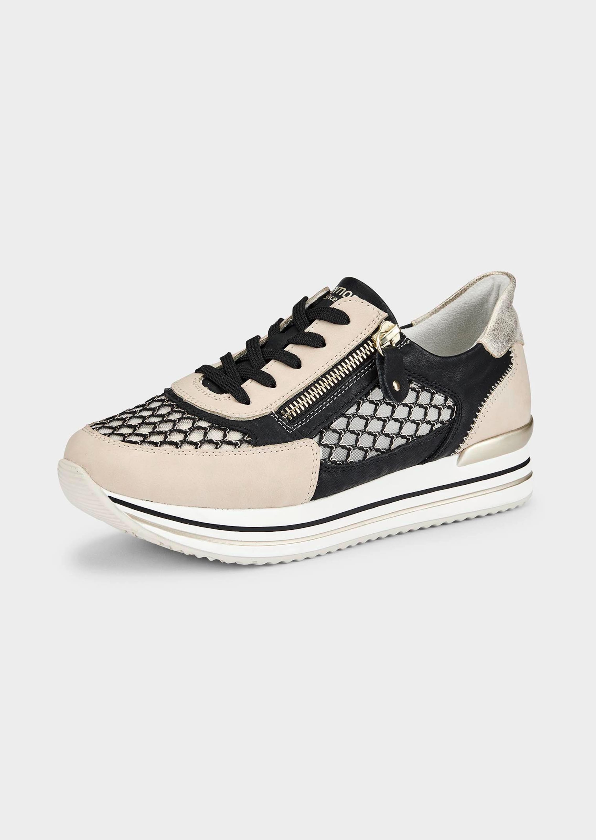 Sneaker mit atmungsaktivem Innenfutter