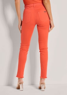 Jeans mit feinem Fransensaum thumbnail 4