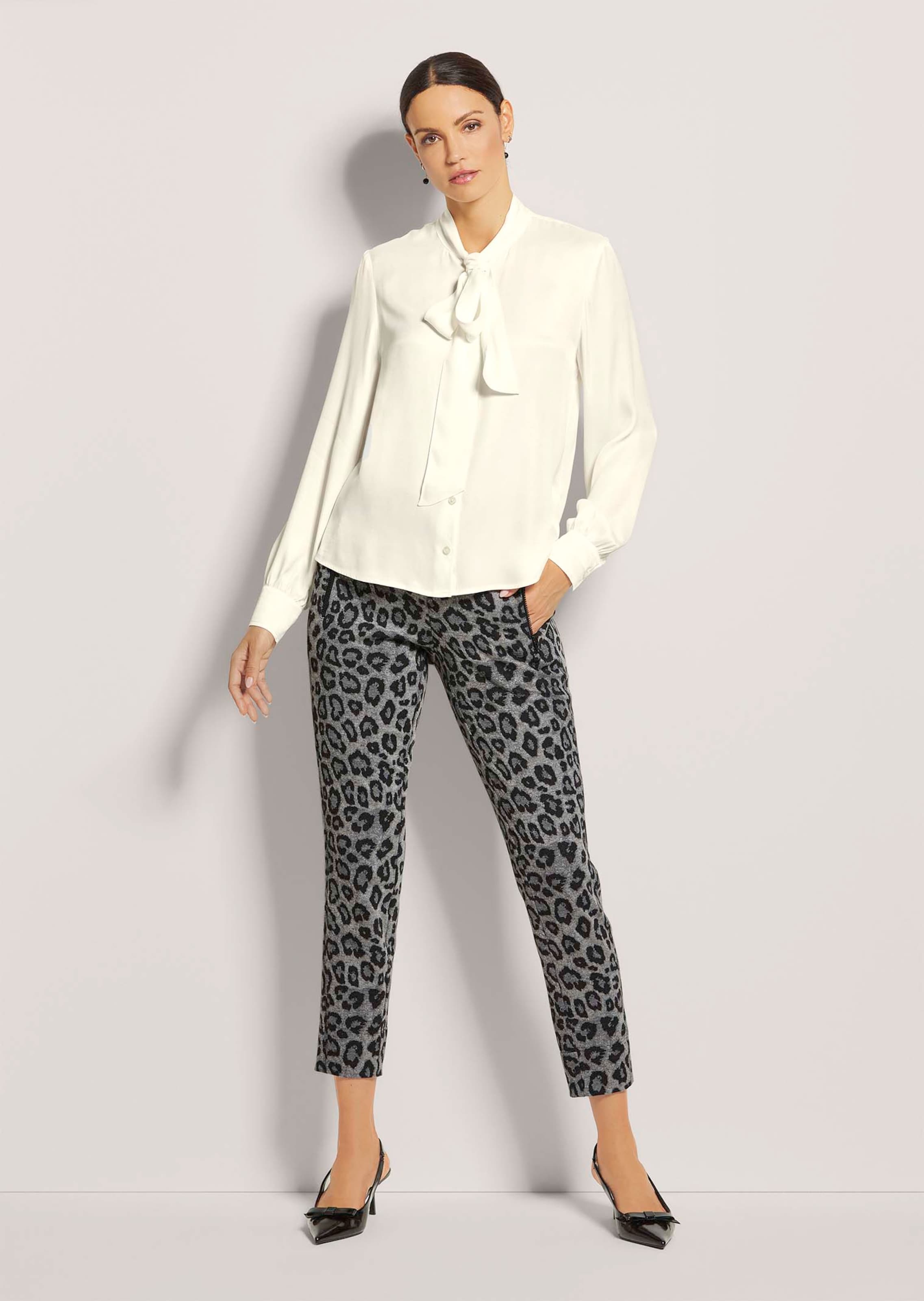 Blouse thumbnail 3