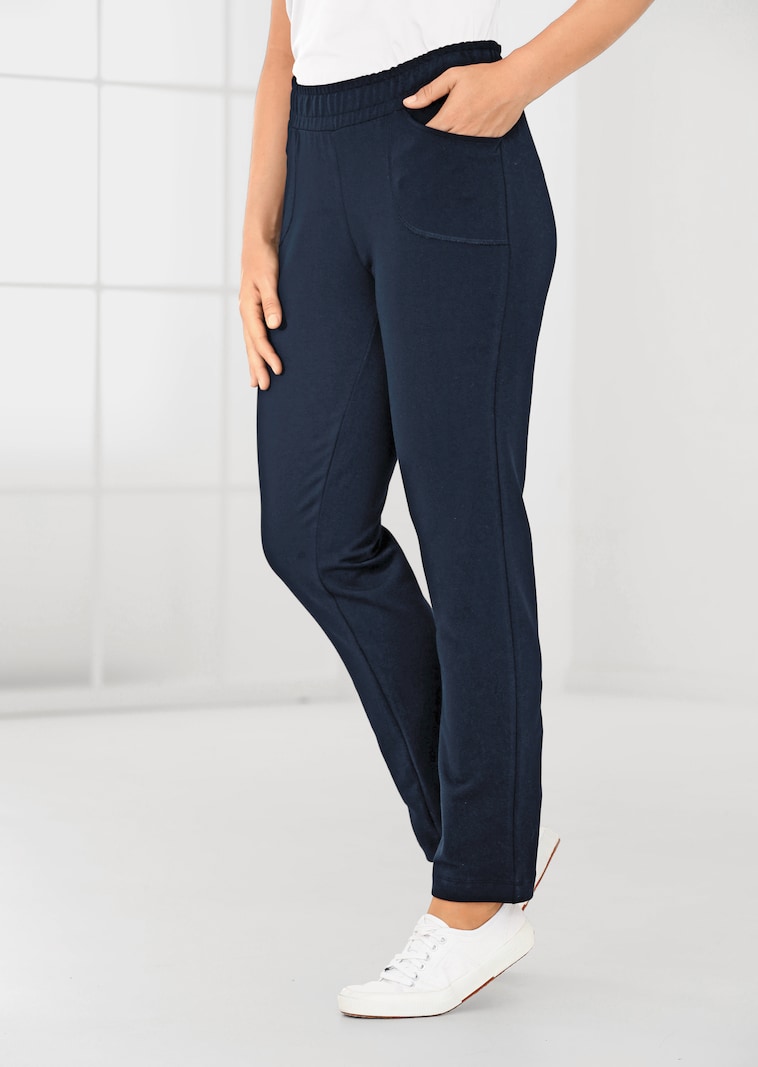 Comfortabele jogpants die u gemakkelijk aan kunt trekken