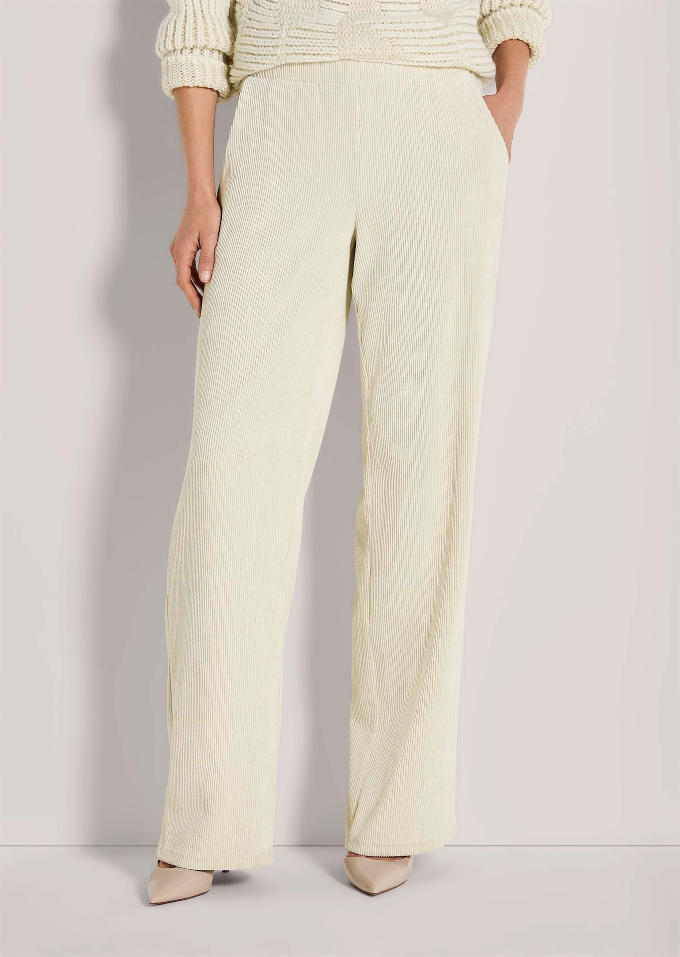 Pantalon en velours côtelé à enfiler