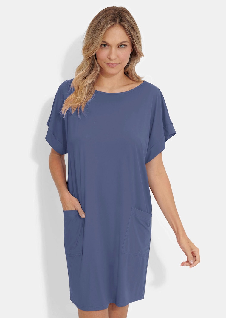 Robe de plage en matière fonctionnelle lisse