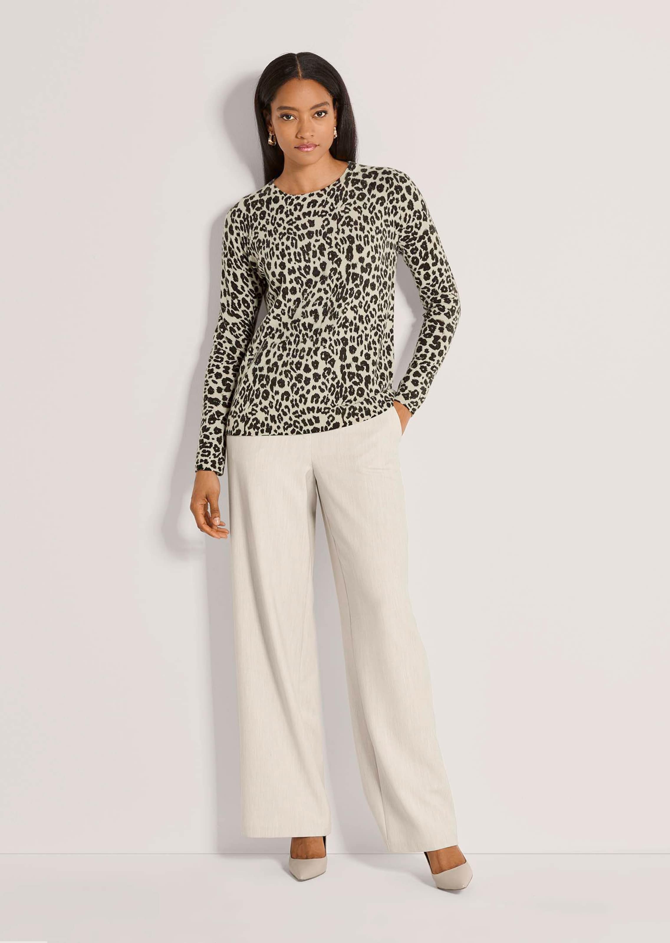 Pull en cachemire avec motif léopard thumbnail 3