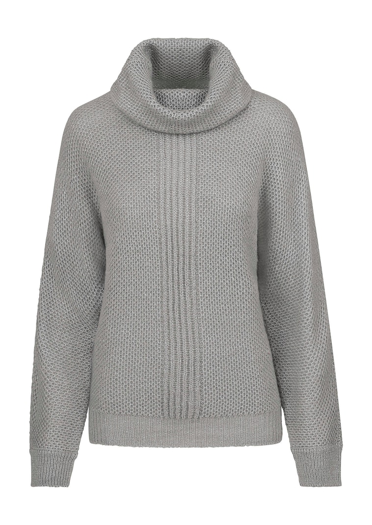 Pull en tricot à col roulé généreux