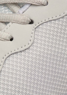 Sneaker thumbnail 3