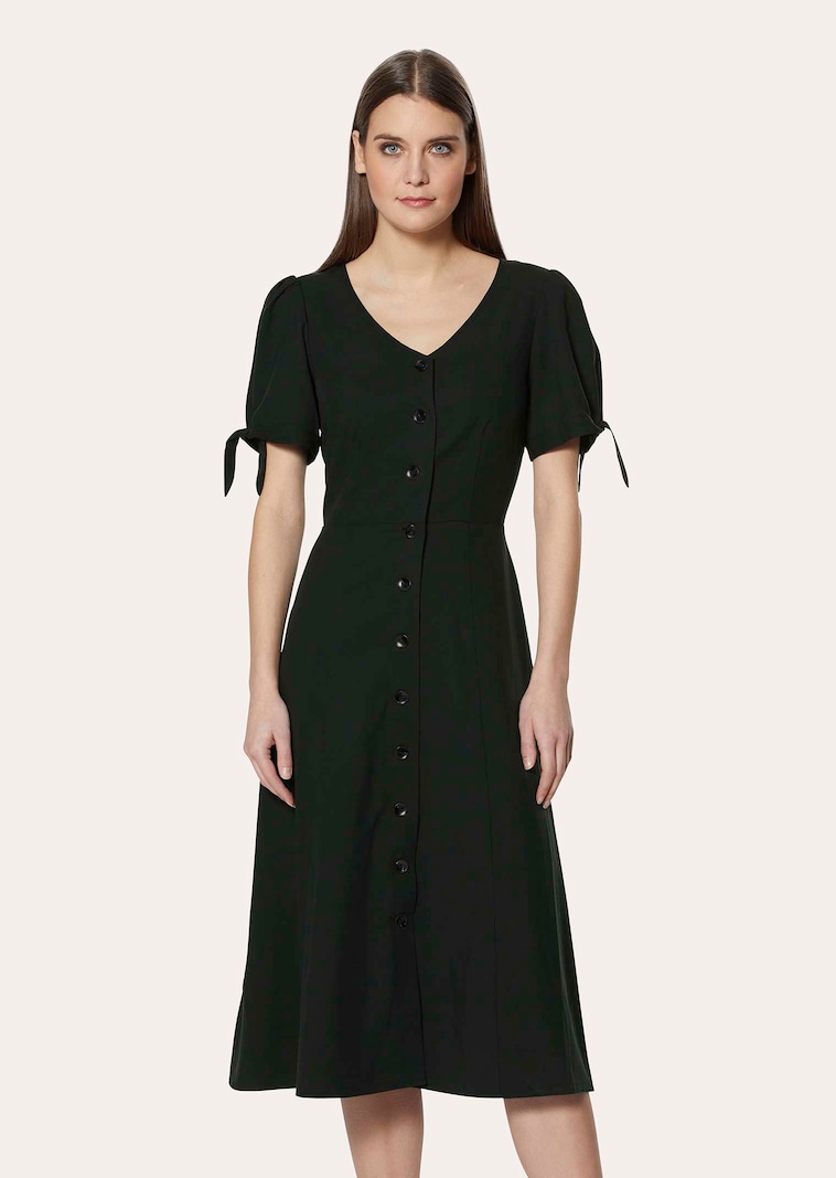 Sommerkleid mit Knopfleiste