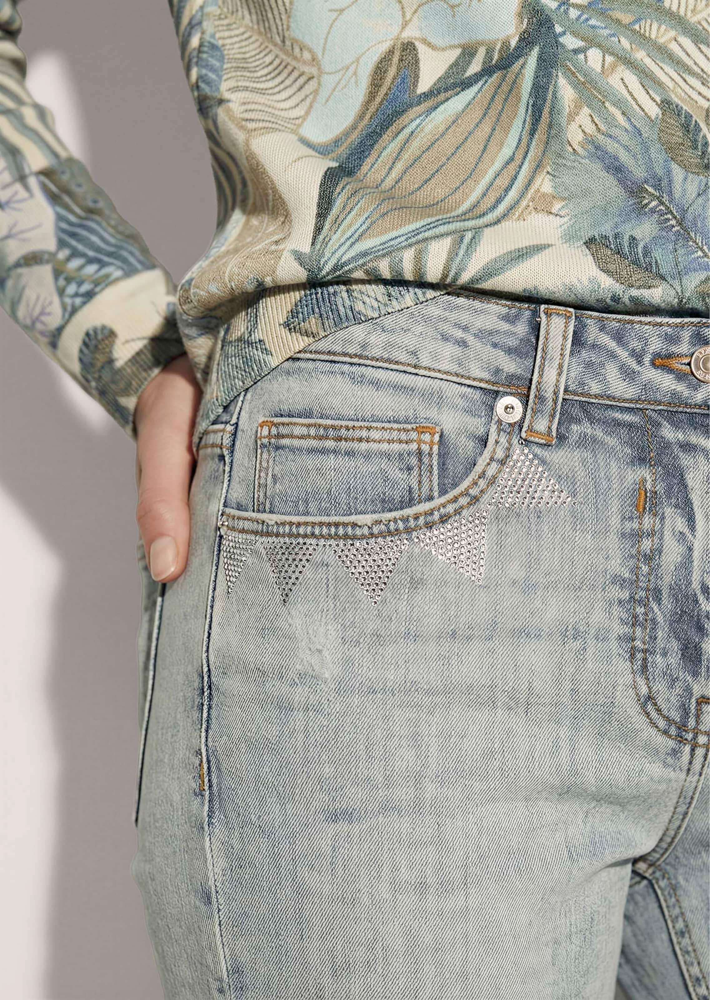 Jean slim avec détails en strass et délavage mode thumbnail 6