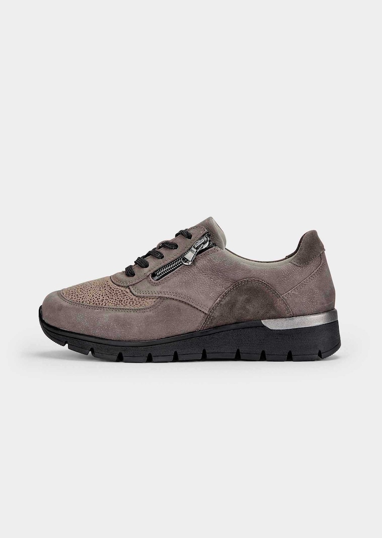 Sneaker mit luftgepolsterter Laufsohle